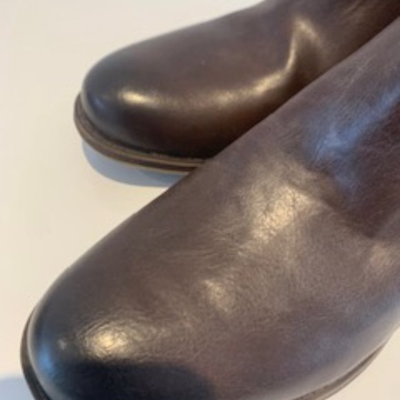 Fashionable leather brown bootie Naturalizer - 11 Wide - Picture 4 of 4